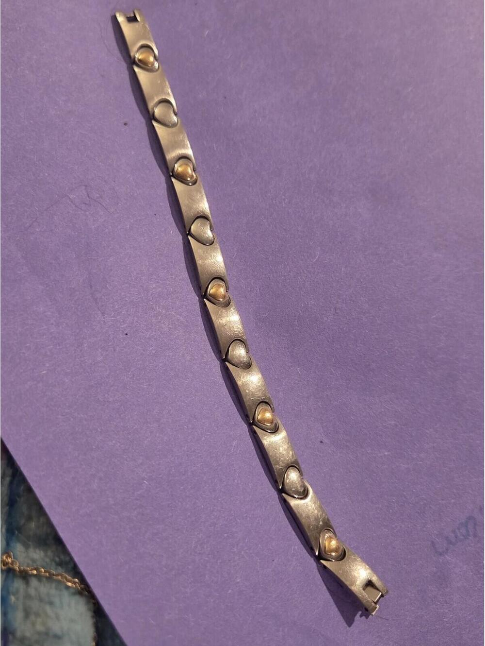 Gorgeous 14K Stainless Steel Heart Link 7” Bracelet!